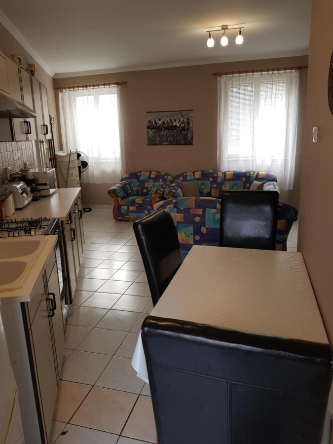 Belvarosi Apartman Apartament Eger Zewnętrze zdjęcie